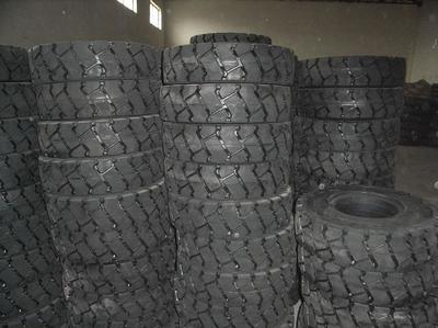 四川成都實心輪胎 叉車輪胎 工程鋼圈