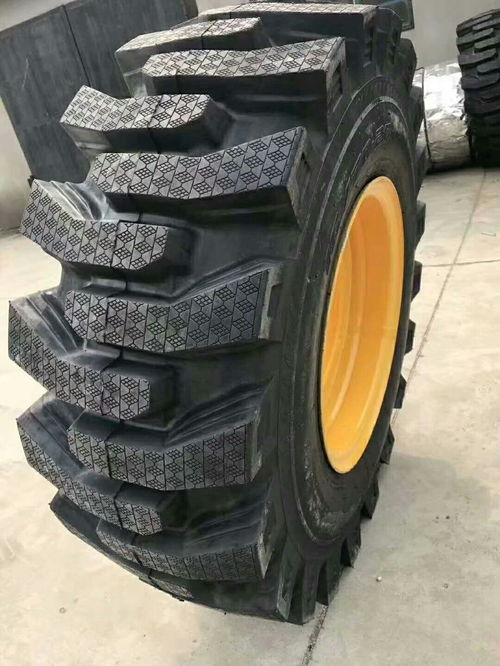 鏟車輪胎16 70 20全鋼半實心輪胎 性能、生產與市場解析